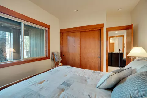 Bedroom - 60786 Currant Way, Bend, OR 97702 photo 5 of 6