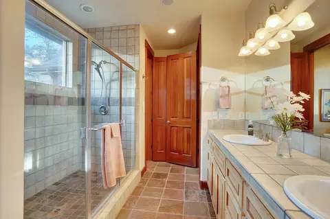 Bath - 60786 Currant Way, Bend, OR 97702 photo 1 of 7