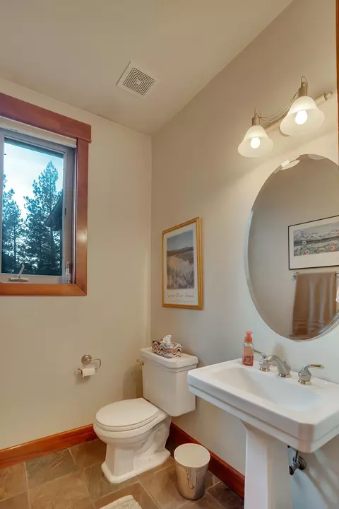 Bath - 60786 Currant Way, Bend, OR 97702 photo 7 of 7