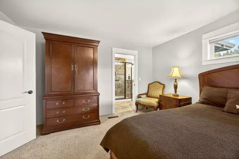 Bedroom - 959 Pumpkin Ridge Dr, Eagle Point, OR 97524 photo 3 of 5