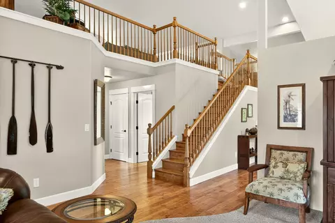 Entry Way - 959 Pumpkin Ridge Dr, Eagle Point, OR 97524 photo 2 of 5