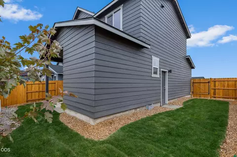 Exterior - 21537 NE Gather Pl, Bend, OR 97701 photo 3 of 3