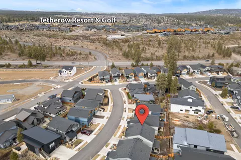 61182 SW Tippytoe Pl, Bend, OR 97702 photo 3