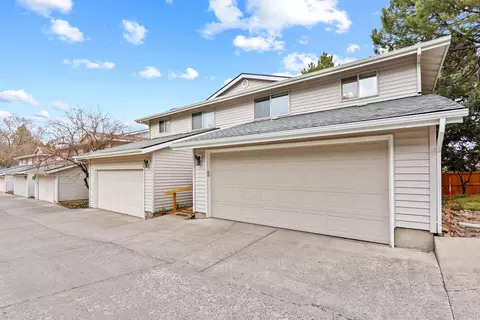 1801 NE Purcell Blvd #20, Bend, OR 97701