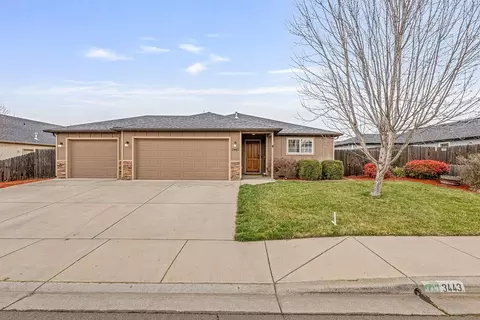 3443 Agate Mdws, White City, OR 97503