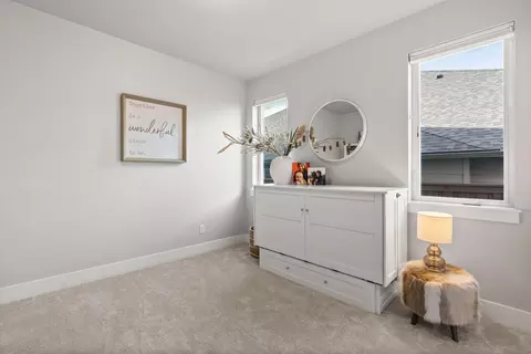 Bedroom - 3843 NE Oakside Loop, Bend, OR 97701 photo 5 of 5