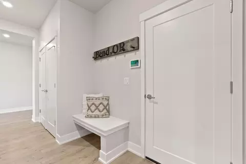 Entry Way - 3843 NE Oakside Loop, Bend, OR 97701 photo 2 of 2