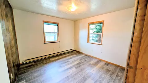 Bedroom - 32550 Rivers Dr, Chiloquin, OR 97624 photo 1 of 3