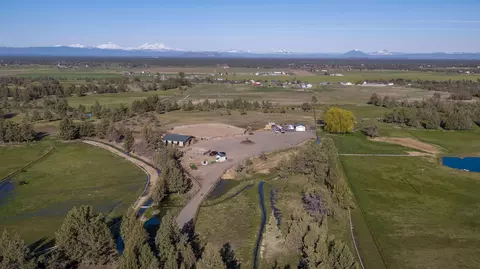 2441 SW Minson Rd, Powell Butte, OR 97753