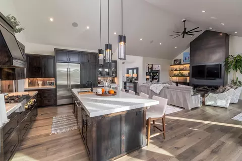 62825 Montara Dr, Bend, OR 97701