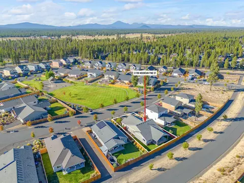 51780 Mountain Pine St, La Pine, OR 97739