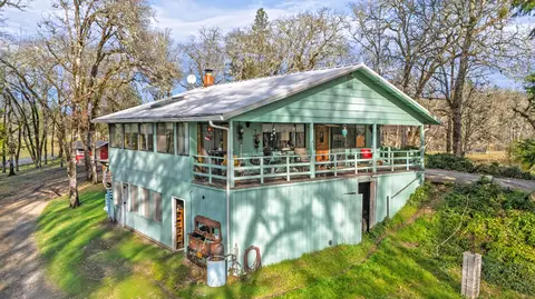300 W 6th St, Kerby, OR 97531