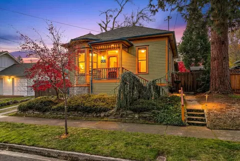 502 Allison St, Ashland, OR 97520