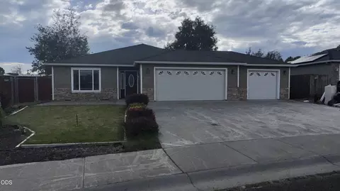 3316 Paramont St, Klamath Falls, OR 97603