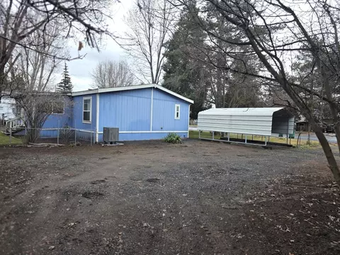 5131 Bristol Ave, Klamath Falls, OR 97603