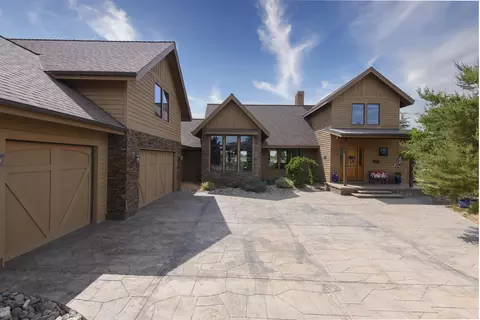 17171 SW Chaparral Dr, Powell Butte, OR 97753