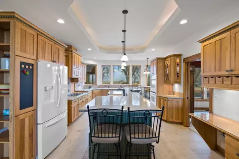 Kitchen - 66255 White Rock Loop, Bend, OR 97703 photo 1 of 8