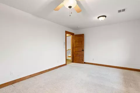 Bedroom - 66255 White Rock Loop, Bend, OR 97703 photo 6 of 8