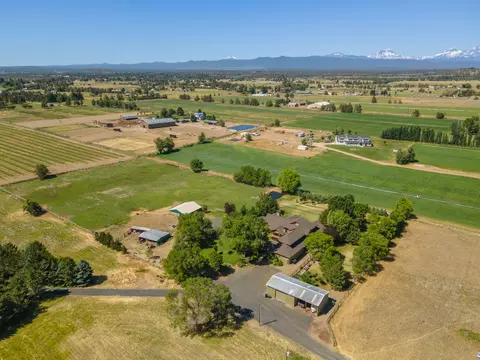 View/Area - 66255 White Rock Loop, Bend, OR 97703 photo 2 of 7