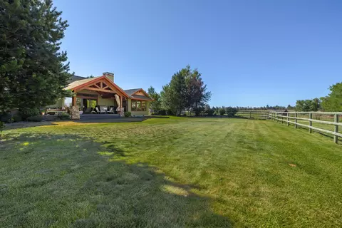 Exterior - 66255 White Rock Loop, Bend, OR 97703 photo 9 of 15