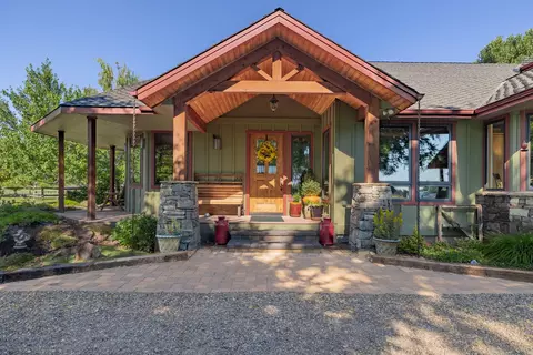 66255 White Rock Loop, Bend, OR 97703