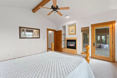 Bedroom - 66255 White Rock Loop, Bend, OR 97703 photo 2 of 8