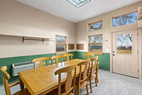 Dining - 66255 White Rock Loop, Bend, OR 97703 photo 5 of 6