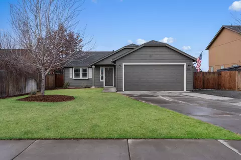 701 NW Green Forest Cir, Redmond, OR 97756