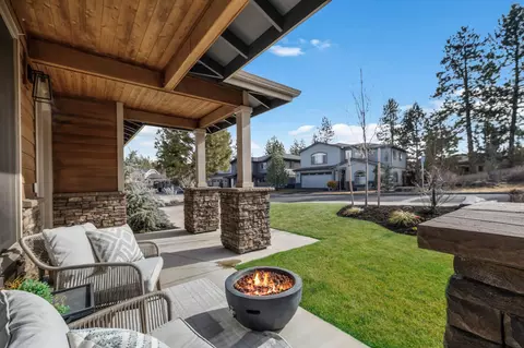 Exterior - 60863 Garrison Dr, Bend, OR 97702 photo 6 of 14