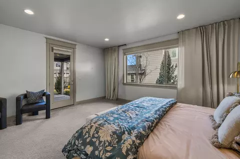 Bedroom - 60863 Garrison Dr, Bend, OR 97702 photo 4 of 6