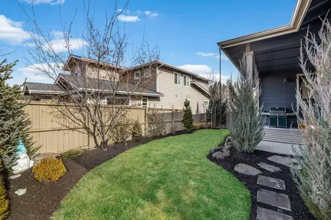 Exterior - 60863 Garrison Dr, Bend, OR 97702 photo 13 of 14