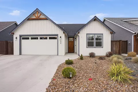 4119 SW Badger Ct, Redmond, OR 97756