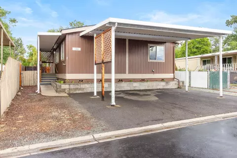3555 S Pacific Hwy #SPACE 123, Medford, OR 97501