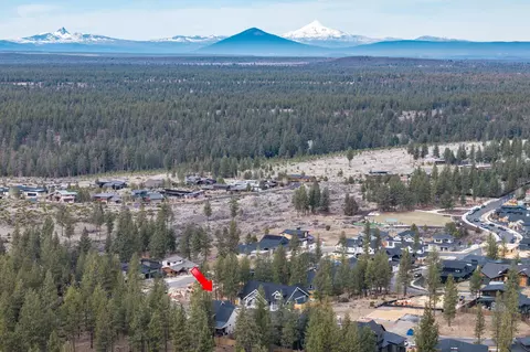 62507 NW Woodsman Loop, Bend, OR 97703 photo 4