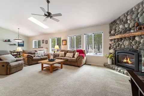 Living - 55565 Wagon Master Way, Bend, OR 97707 photo 1 of 3