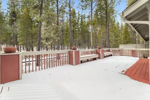 Exterior - 55565 Wagon Master Way, Bend, OR 97707 photo 3 of 6