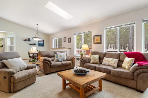 Living - 55565 Wagon Master Way, Bend, OR 97707 photo 3 of 3