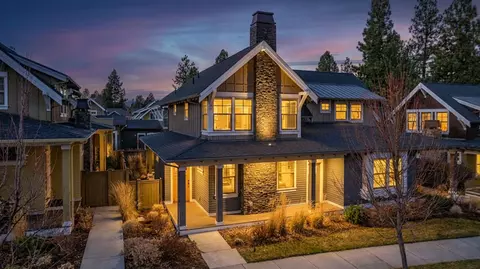 1649 NW William Clark St #12, Bend, OR 97703
