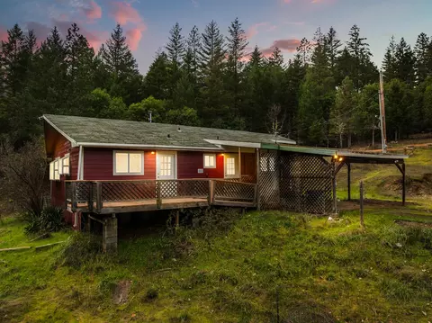 1698 Davis Crk, Selma, OR 97538