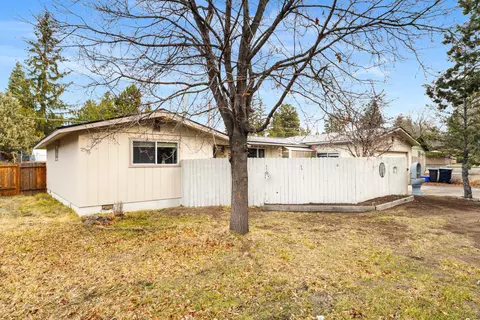 1540 NE Bear Creek Rd, Bend, OR 97701