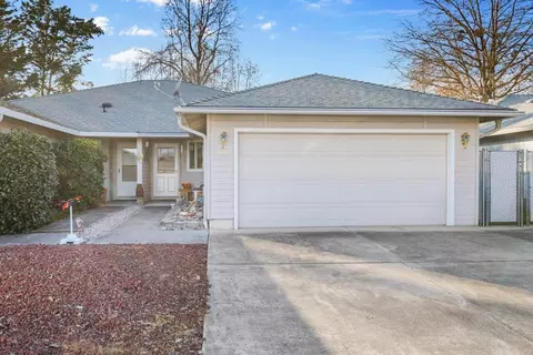533 Brittni Ln, Central Point, OR 97502