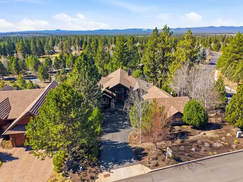 15 SW Quail Butte Pl, Bend, OR 97702