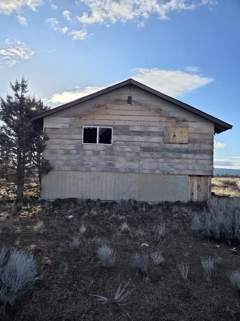 27960 Wheeler St, Sprague River, OR 97639