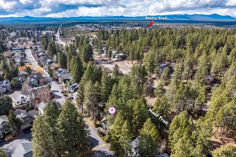 View/Area - 19550 Brookside Way, Bend, OR 97702 photo 4 of 5