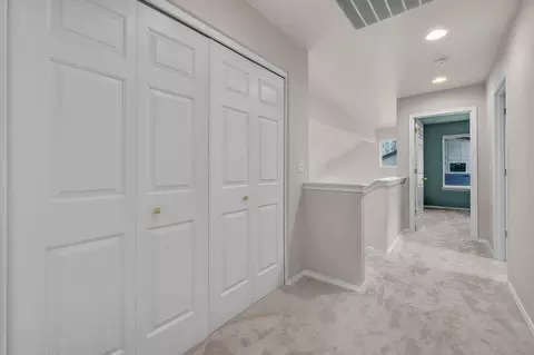 Entry Way - 19550 Brookside Way, Bend, OR 97702 photo 2 of 3