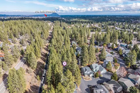 View/Area - 19550 Brookside Way, Bend, OR 97702 photo 3 of 5