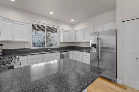 Kitchen - 19550 Brookside Way, Bend, OR 97702 photo 2 of 2