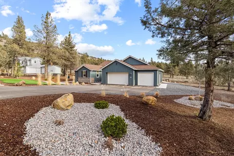 5730 Engleman Spruce Way, Klamath Falls, OR 97601