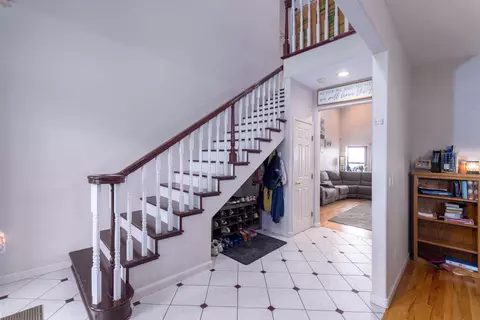 8131 Markgraf Ln, Klamath Falls, OR 97603