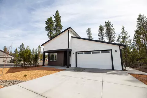 16649 Little Crater Dr #20, La Pine, OR 97739